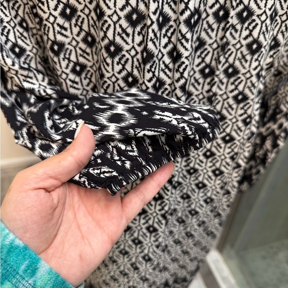 Umgee Black and White Patterned Dress - Picture 3 of 4
